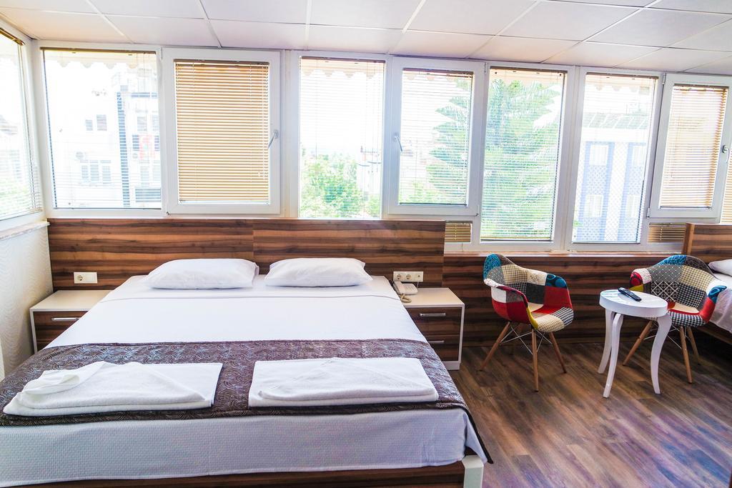 Ale Park Hotel Apartments Анталія Номер фото